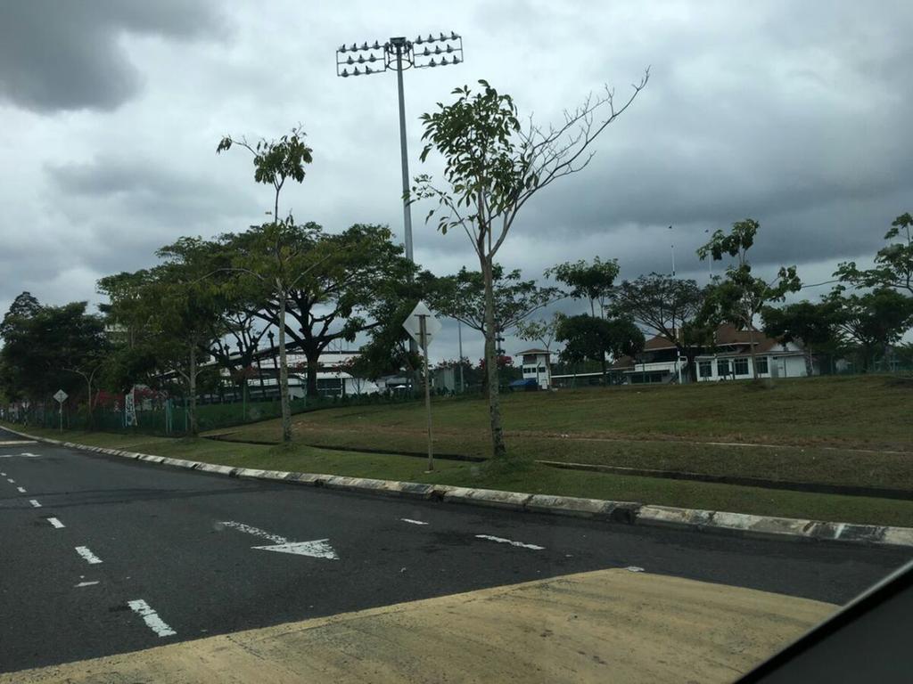 Sandakan Spacious And Comfortable Pool View Condo *